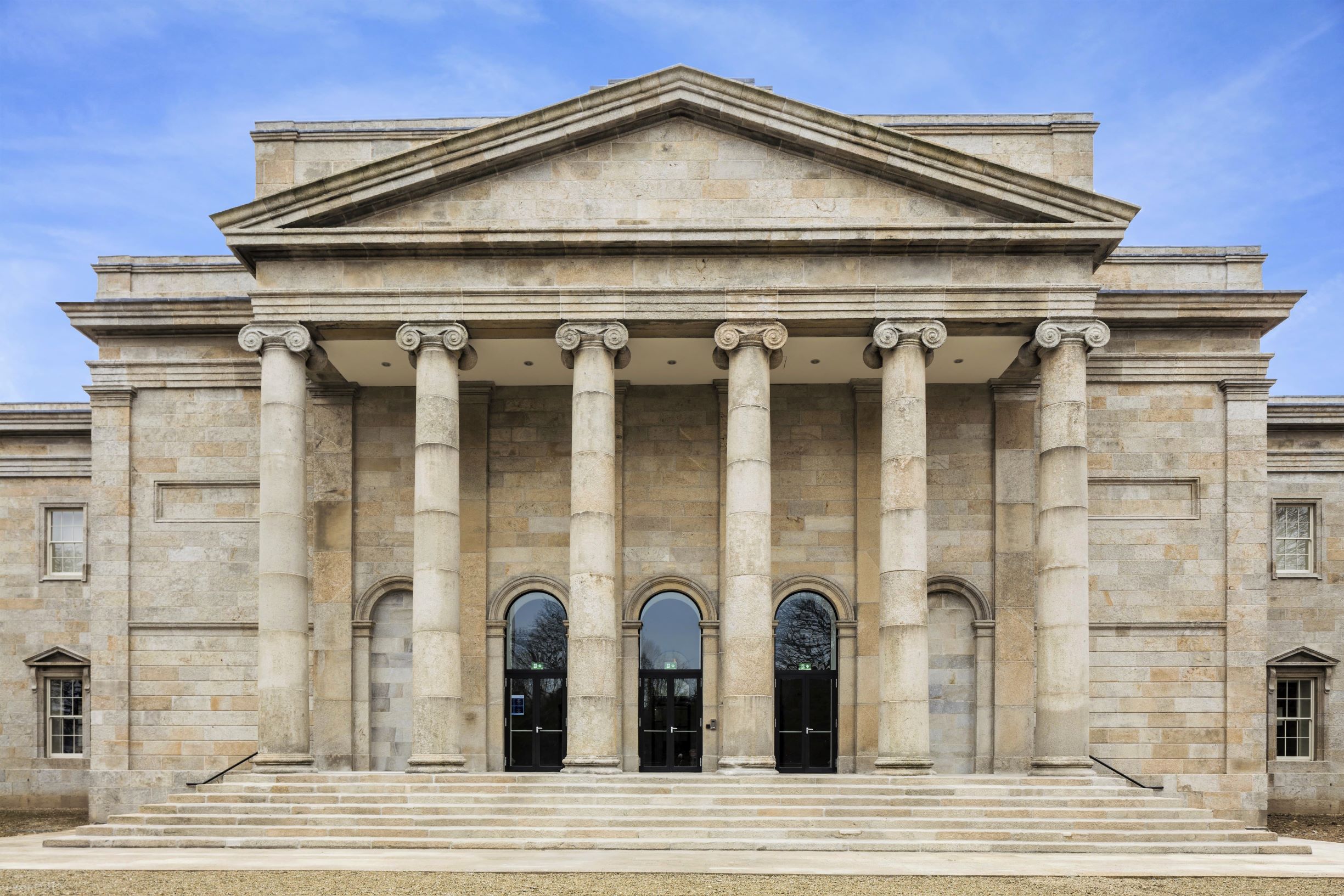 Visit a Courthouse
